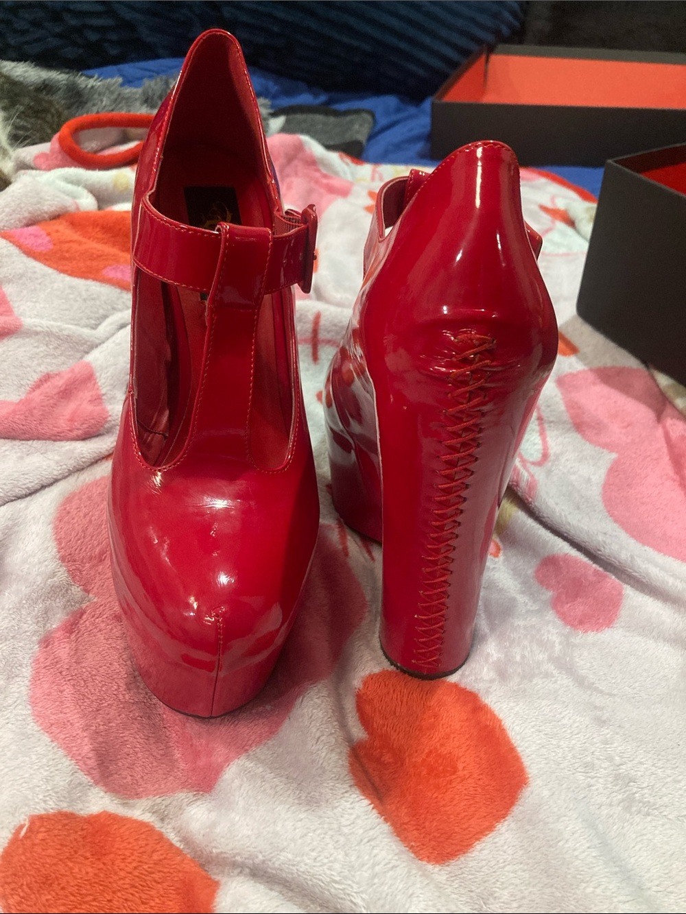 ❤️ Kat Von D Shoes “Fetish” Red high platform pumps ❤️